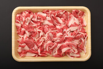 アメリカ産：ブラックアンガス牛バラ切り落とし