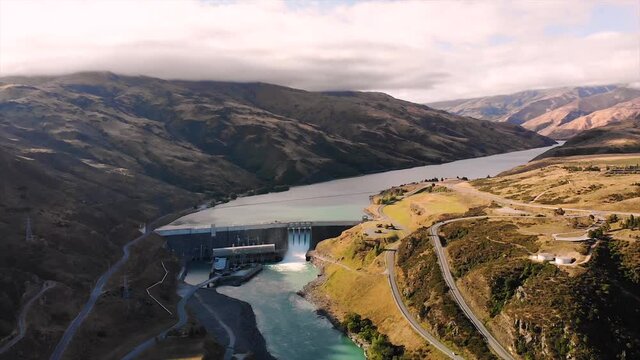 Scenic aerial of New Zealand hydroelectric dam and town of Clyde, Central Otago.