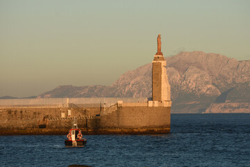 El estrecho de Gibraltar y el Jbel Musa
