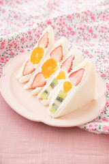 フルーツサンド