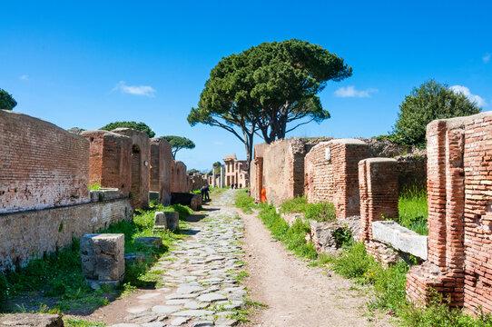 Decumanus Maximus, Ostia Antica archaeological site, Ostia, Rome province