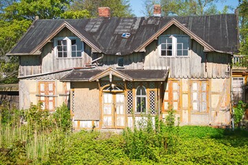 Verfallendes Haus in Mecklenburg-Vorpommern