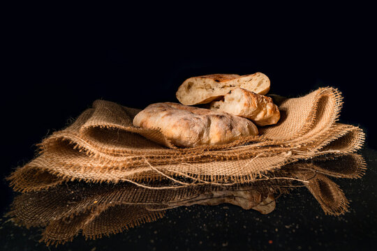 homemade bread on a linen cloath