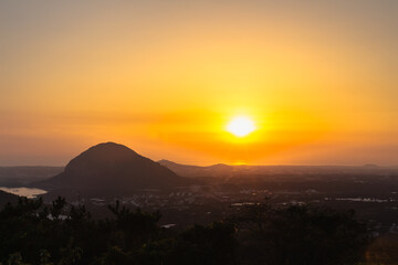 제주도 산방산 금빛 일몰