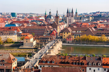 Obraz premium Altstadt von Stadt Würzburg am Main
