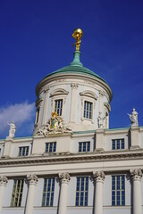 Fototapeta na wymiar Teilansicht Altes Rathaus Potsdam bei Sonnenschein