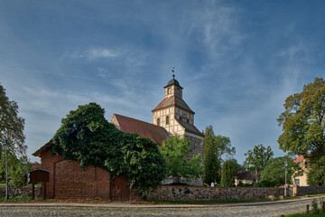 Denkmalgeschützte Dorfkirche Wildenbruch, Blick von Nordosten