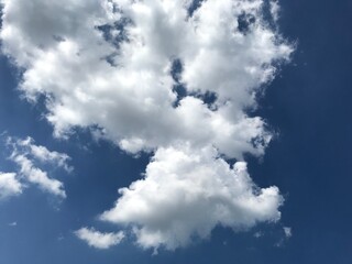 Obraz premium Blue sky and cloud