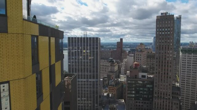 Manhattan - Drone descending in New York, USA