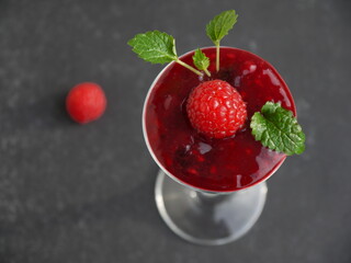 Rote Grütze zum Dessert