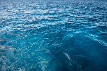 Fototapeta na wymiar Blue sea with waves