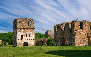 Fototapeta na wymiar Ruins of ancient Pidhoriansky monastery near Terebovlia, Ternopil region, Ukraine