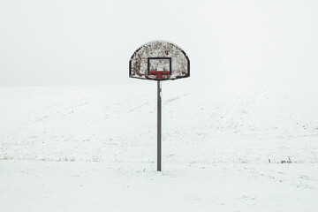 basketball basket in snow - obrazy, fototapety, plakaty