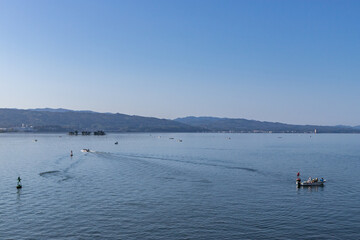 早朝の宍道湖としじみ漁の風景　島根県松江市