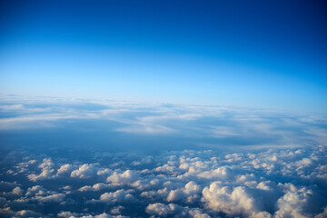 Fototapeta na wymiar 空・上空・雲・空模様・上から見た眺め・風景・背景