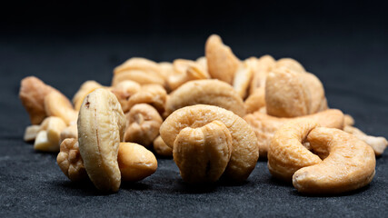 A pile of organic cashews 