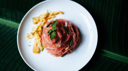 Thai spaghetti with egg