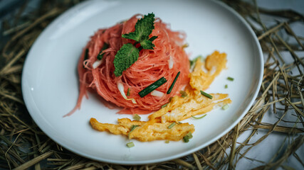 Thai spaghetti with egg