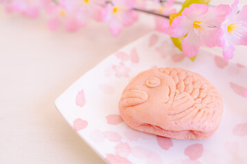 ピンクの鯛焼き　桜あん
