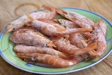 raw frozen prawns
