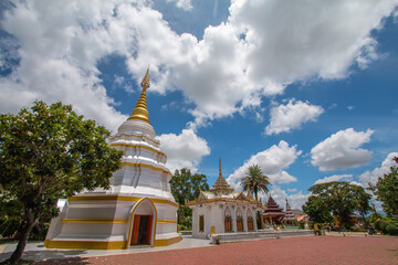 Fototapeta premium Beautiful temple in thailand