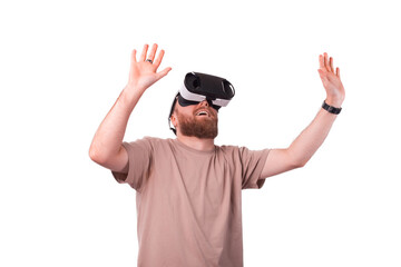 Naklejka premium Amazed caucasian man with beard having virtual reality experience