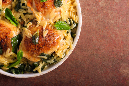 Spinach orzo with chicken