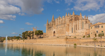 Catedral-Basílica de Santa María de Mallorca, Cathedral in Palma de Mallorca