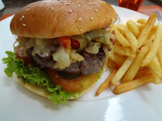 Cheese Hamburger (Cheese burger) with French  Fries - チーズバーガー フライドポテト