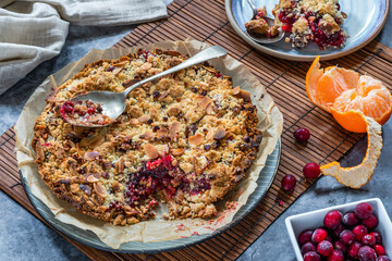 Cranberry and clementine pie