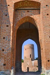 Fototapeta na wymiar Zamek książąt mazowieckich w Czersku. Budowla gotycka zbudowana na przełomie XIV i XV wieku.