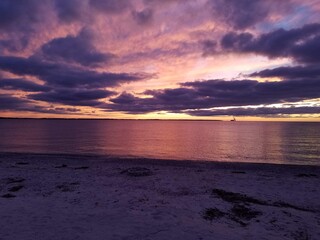 Fototapeta premium Sunset on Lake Erie