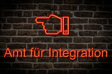 Fototapeta premium Leuchtreklame Amt für Integration
