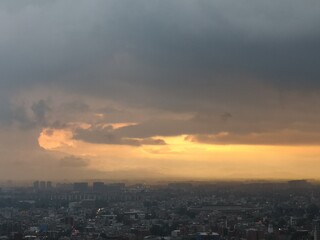 Cielo de ciudad.