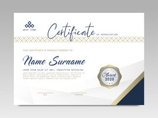 Obraz premium Modern Design Certificate. Certificate template awards diploma background vector modern design simple elegant and luxurious elegant. layout horizontal in A4 size