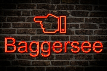 Fototapeta premium Leuchtreklame Baggersee