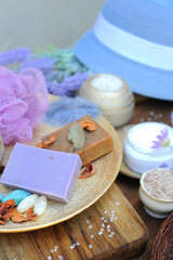 Obraz na płótnie Canvas Lavender handmade artisan soap, lavender aromatic candle, spa set