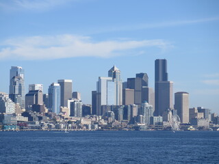 Fototapeta na wymiar the Seattle cityscape from a boat, Washington, USA, October