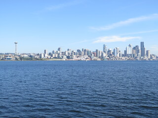 Fototapeta premium the Seattle cityscape from a boat, Washington, USA, October
