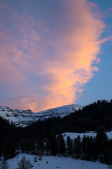 Obraz premium Sonnenuntergang in den Bergen