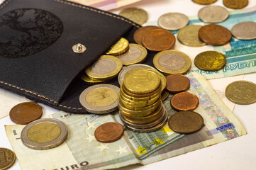 wallet with euro coins