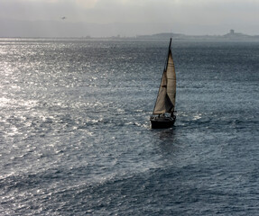 Voiler en mer par un temps orageux - sailboat at sea in stormy weather © Bernard