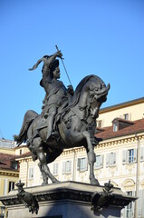 Obraz premium Emanuele Filiberto equestrian statue and the two churches in San Carlo square