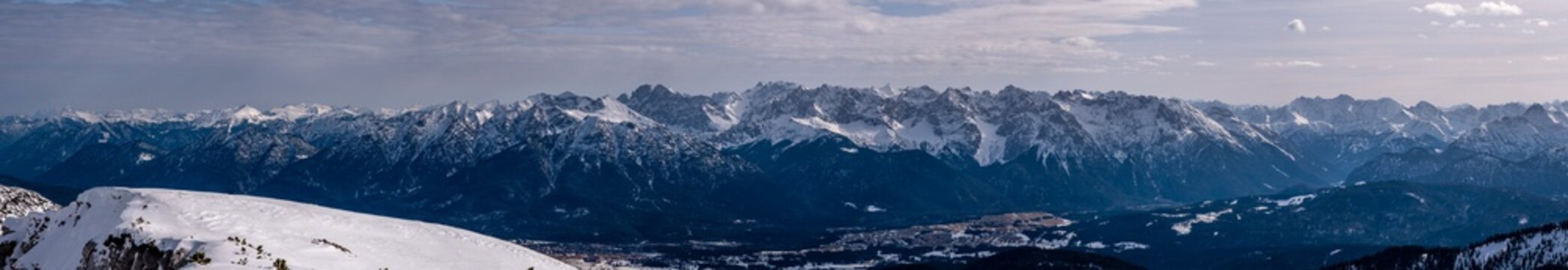 Bayrisches Alpenpanorma im Winter Teil 1 vom Rofan &uuml;ber das Karwendel bis zum Wetterstein