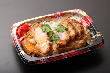 カツ丼弁当