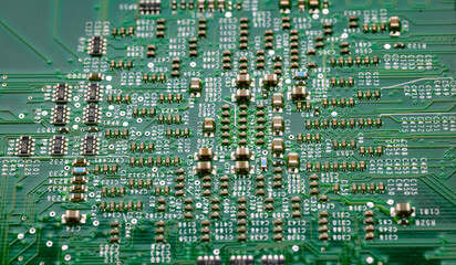 コンピューターの複雑な電子回路