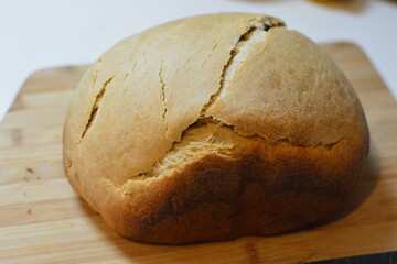 焼き立ての自家製パン