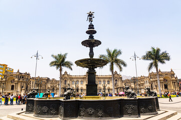 Plaza de Armas, Lima - Per&uacute;