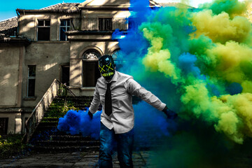 Smoke mit Maske 6