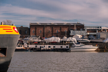 M&uuml;hlheimer Hafen in K&ouml;ln 